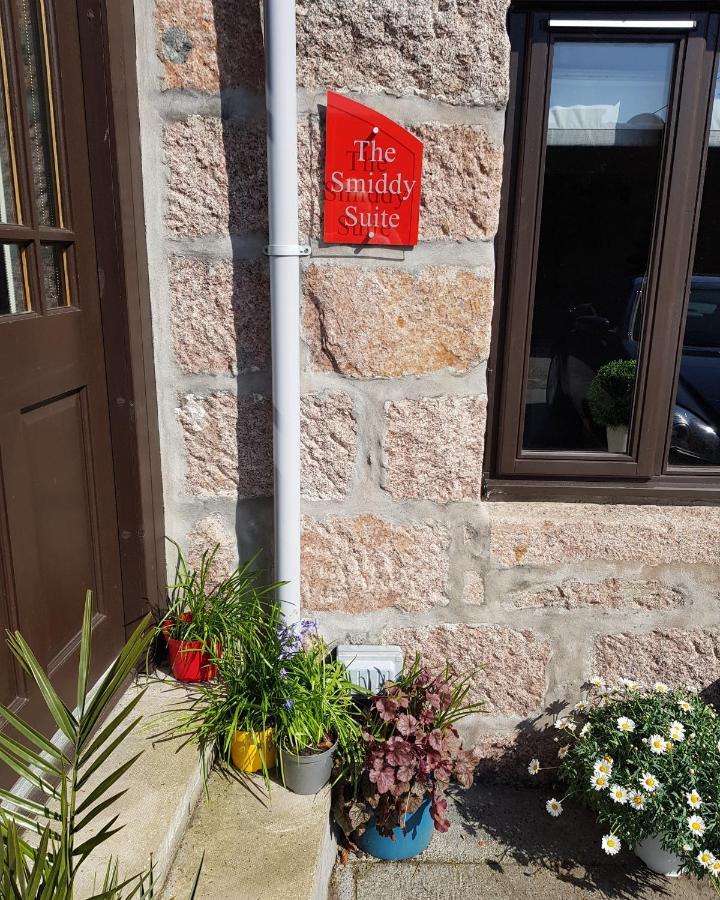 The Smiddy Suite Ellon Exterior foto